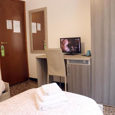 Albergo Locanda Diana Genova Kültér fotó