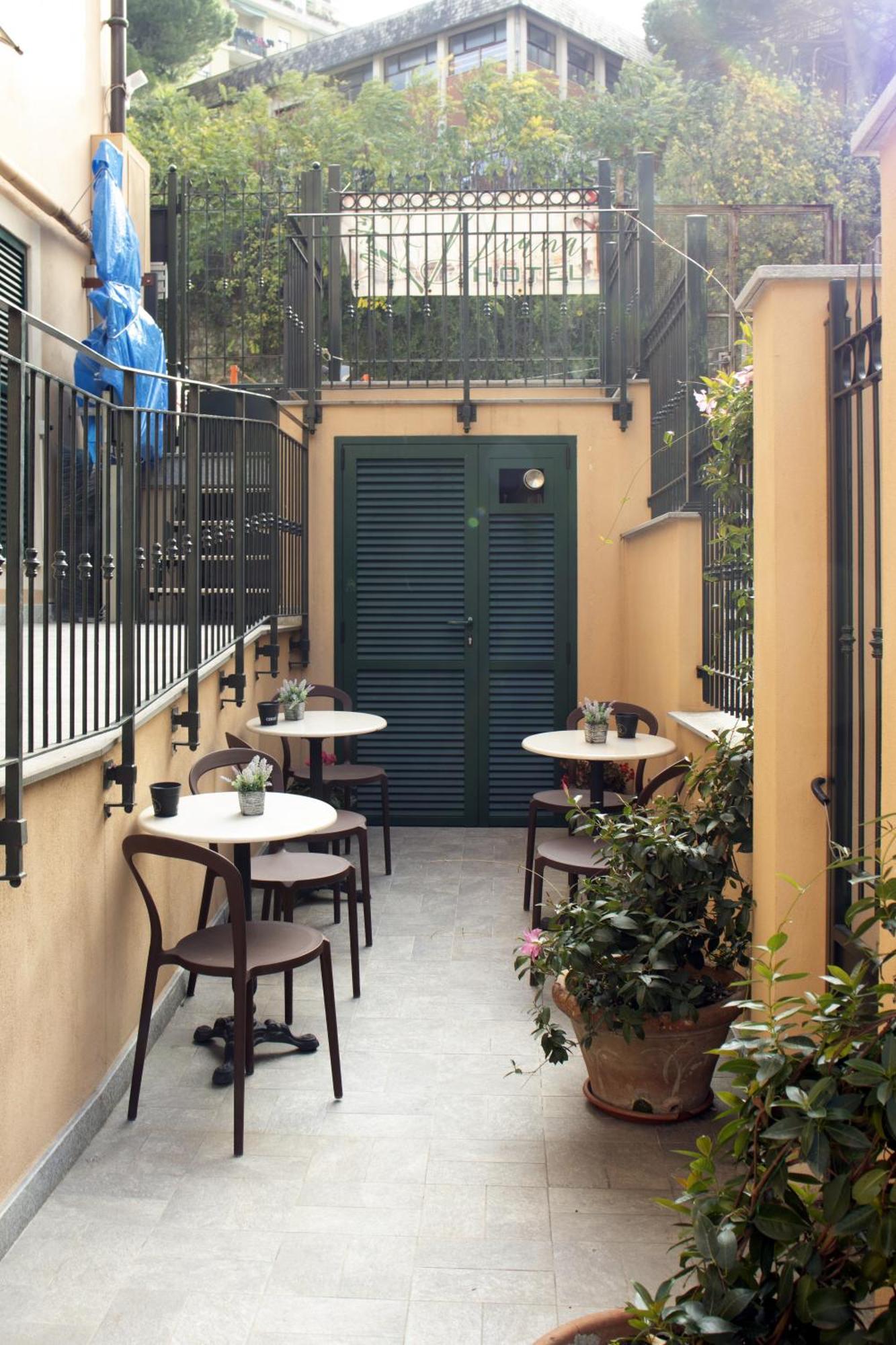 Albergo Locanda Diana Genova Kültér fotó