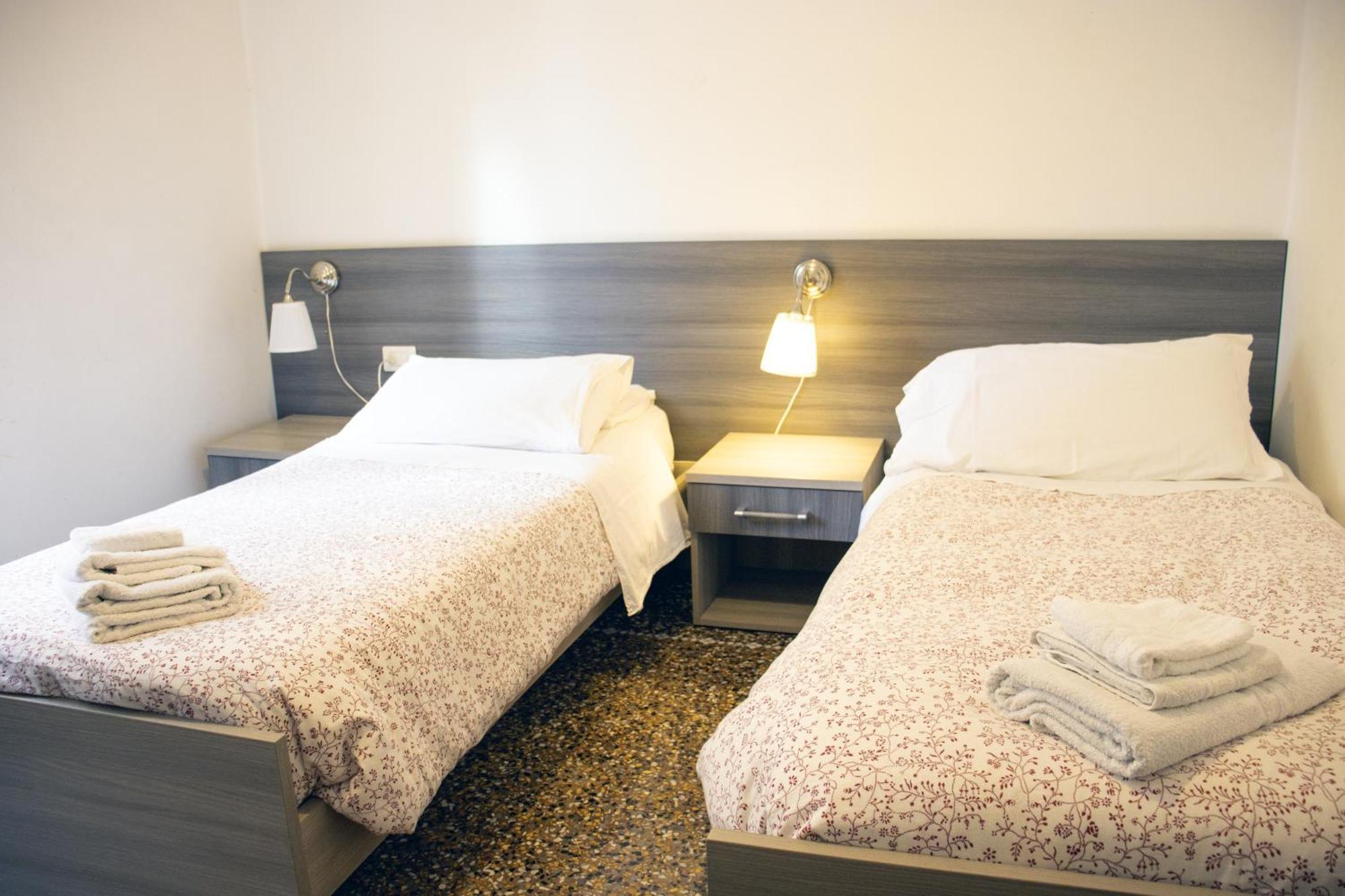 Albergo Locanda Diana Genova Kültér fotó
